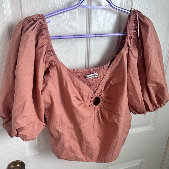 Abercrombie and Fitch top - Picture 1 of 3